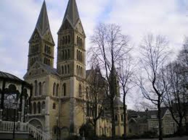 Munsterkerk Trip Packages