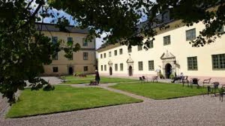 Lofstad slott Trip Packages
