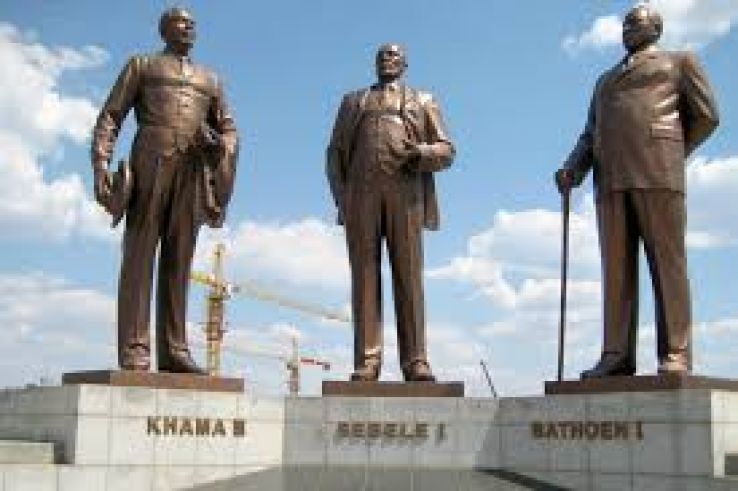 Three Dikgosi Monument Trip Packages