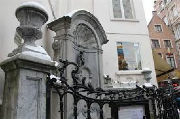 Manneken Pis Trip Packages