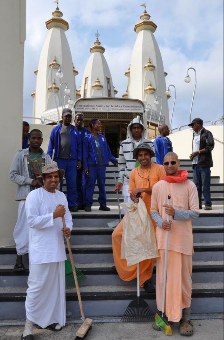 The Sri Sri Radha Radhanath Temple Trip Packages