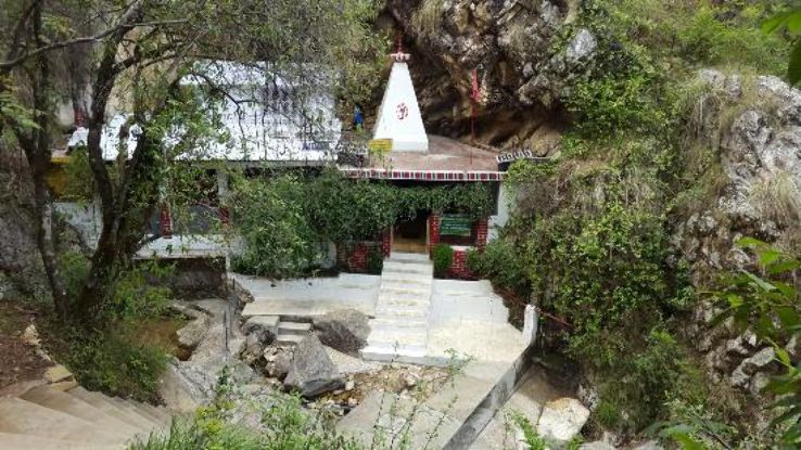 Rudradhari Caves Falls Trip Packages