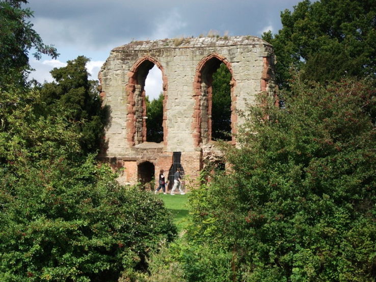 Caludon Castle Trip Packages