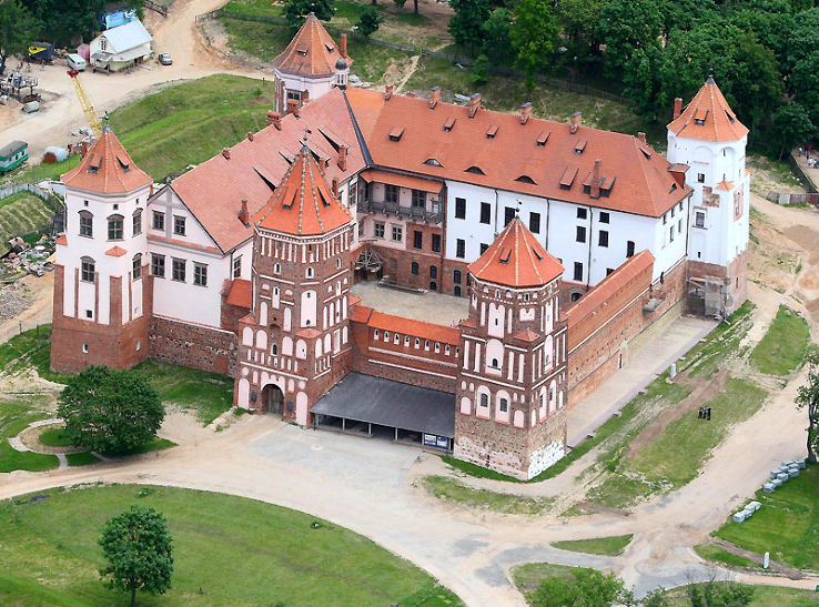 See Mir Castle Trip Packages