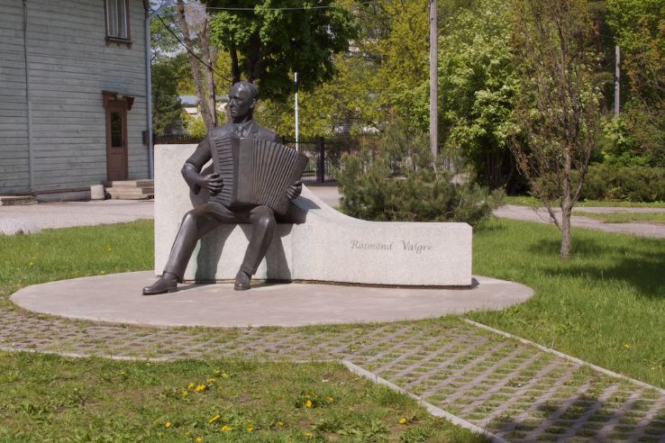 Statue of Raimond Valgre Trip Packages