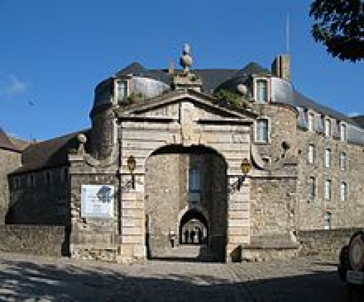 Chateau de Boulogne sur Mer Trip Packages