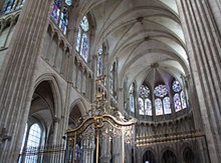 Auxerre Trip Packages