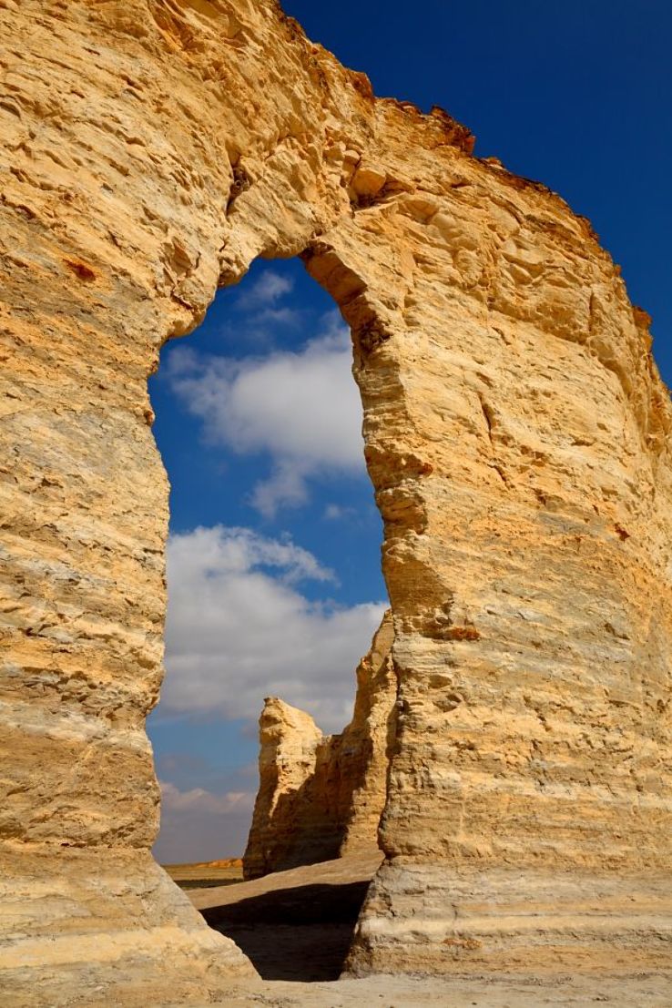Monument Rocks Trip Packages