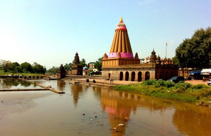 Dholya Ganpati Mandir Trip Packages