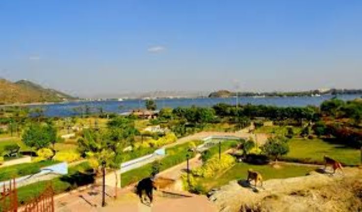 Rajiv Gandhi Garden Trip Packages