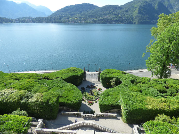Botanic Gardens in como Trip Packages