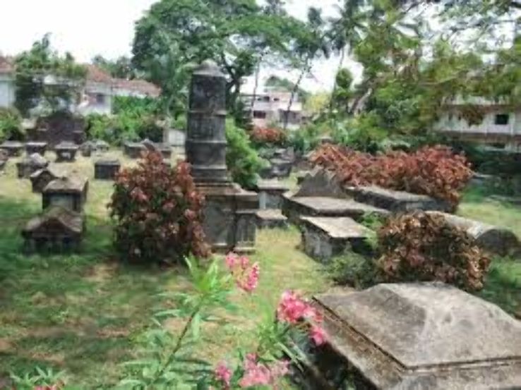 Dutch Cemetery Trip Packages
