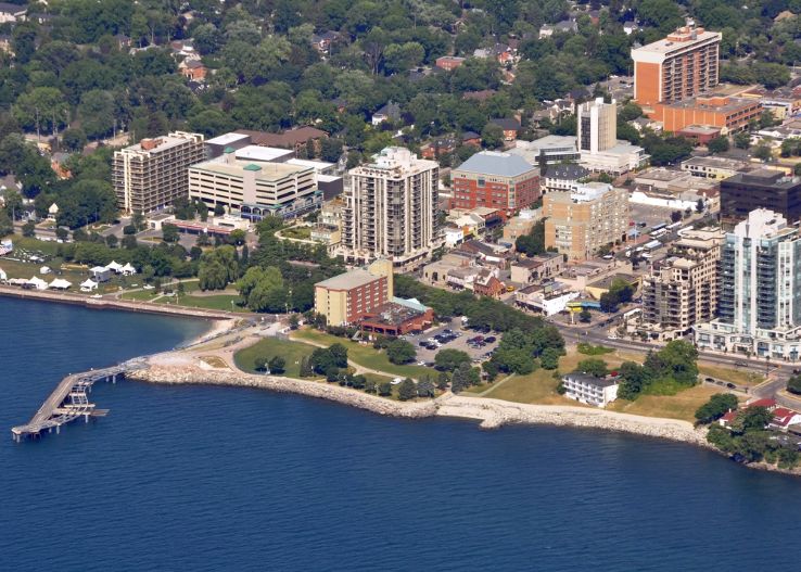 Explore Downtown Burlington Trip Packages