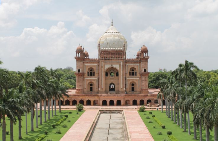 Safdarjung Tomb Trip Packages