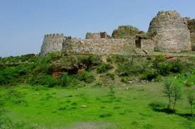 Tughlakabad Fort Trip Packages