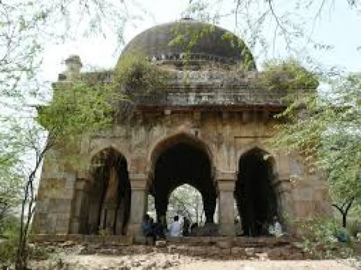 Mehrauli Archaeological Park Trip Packages