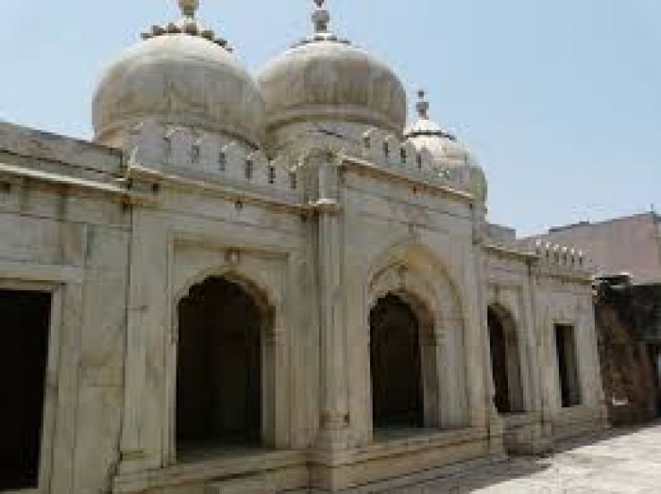 Moti Masjid Trip Packages