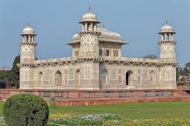 Itmad-ud-Daula Trip Packages