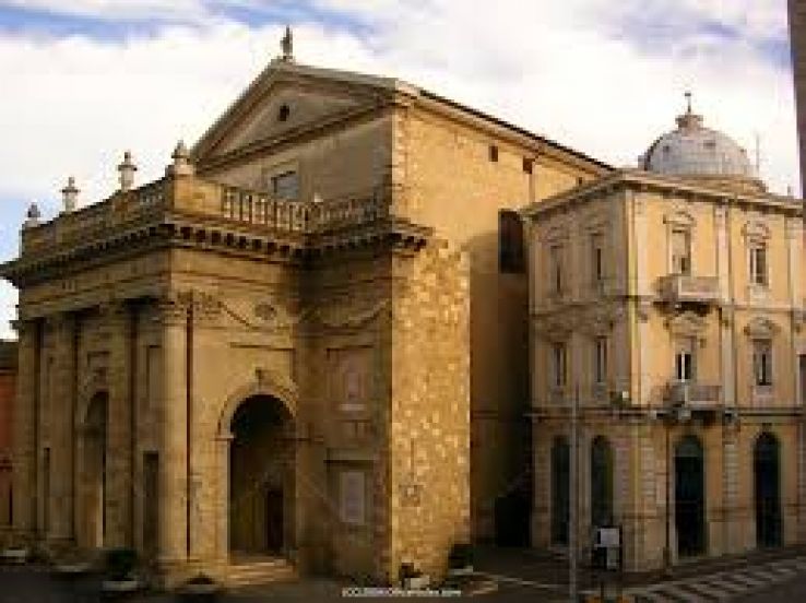 Lanciano Cathedral Trip Packages