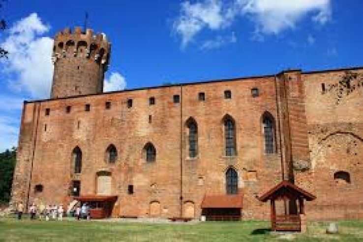 Swiecie Castle Trip Packages
