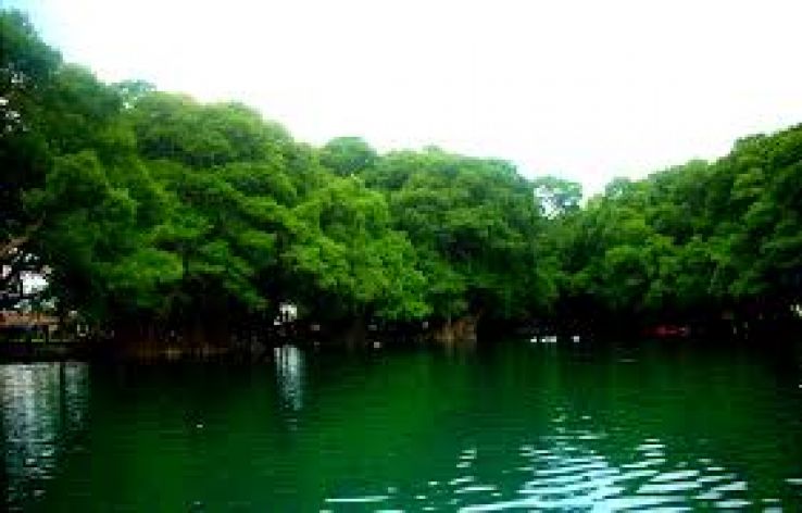 Lago de Camecuaro National Park Trip Packages