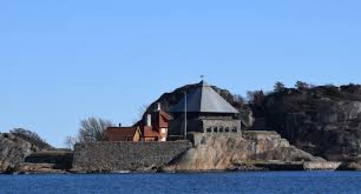 Staverns Fortress Trip Packages
