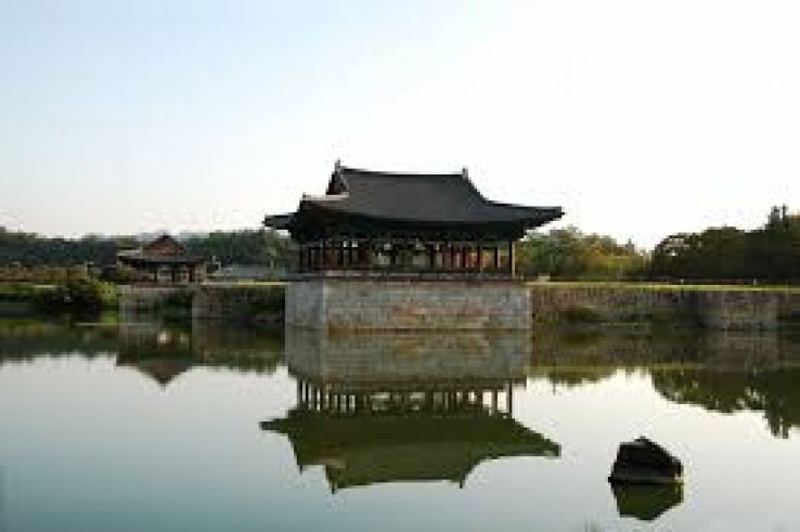 Donggung Palace and Wolji Pond Trip Packages