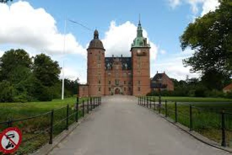 Vallo Castle Trip Packages
