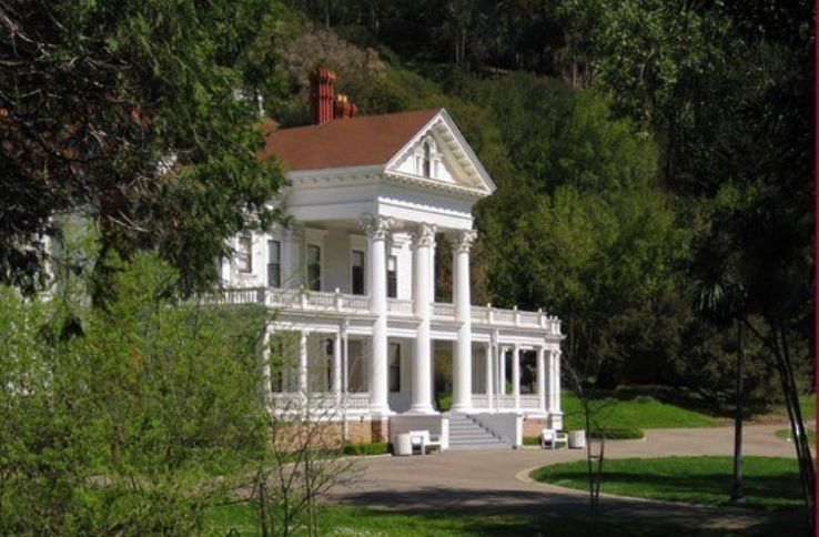 Dunsmuir Hellman Historic Estate Trip Packages
