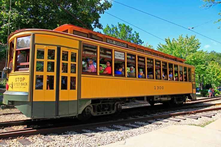 Como-Harriet Streetcar Line Trip Packages