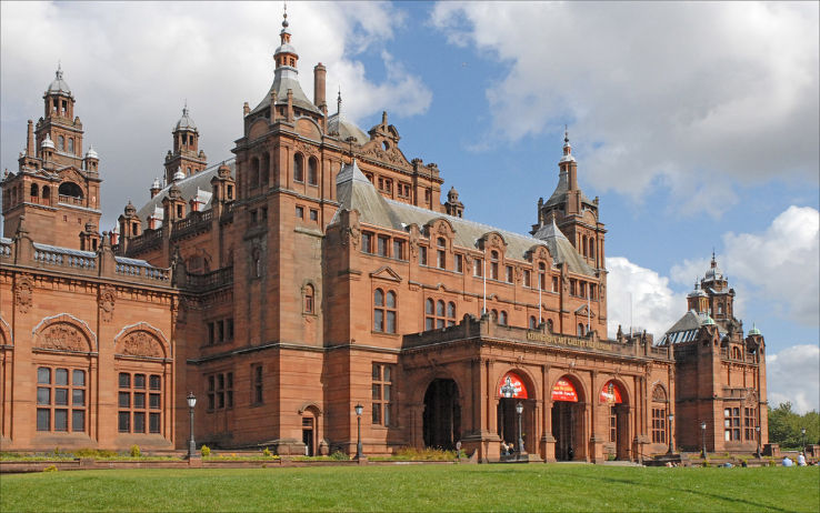 Kelvingrove Art Gallery and Museum Trip Packages