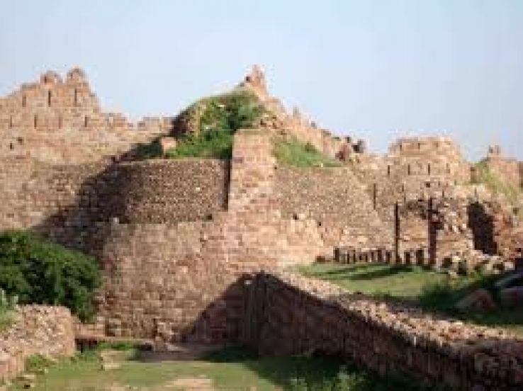 Tughlakabad Fort Trip Packages