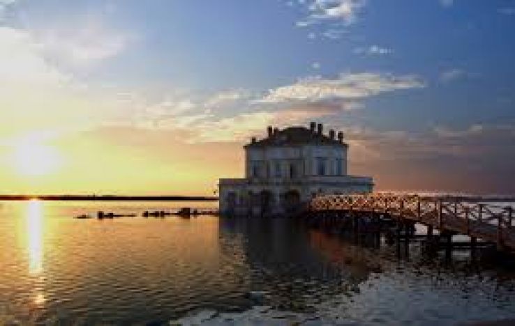 Fusaro Lake Trip Packages