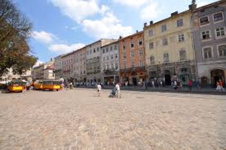Rynok Square Trip Packages