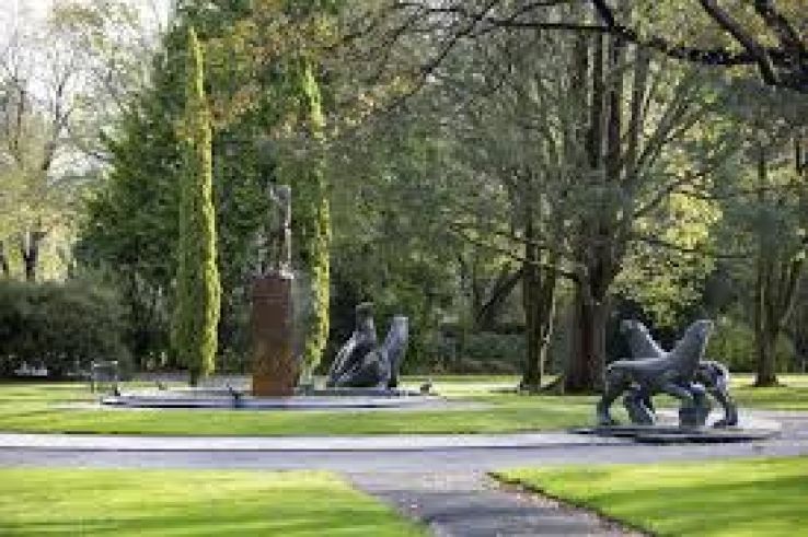 Queens Park Trip Packages