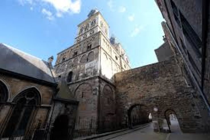 Basilica of Saint Servatius Trip Packages