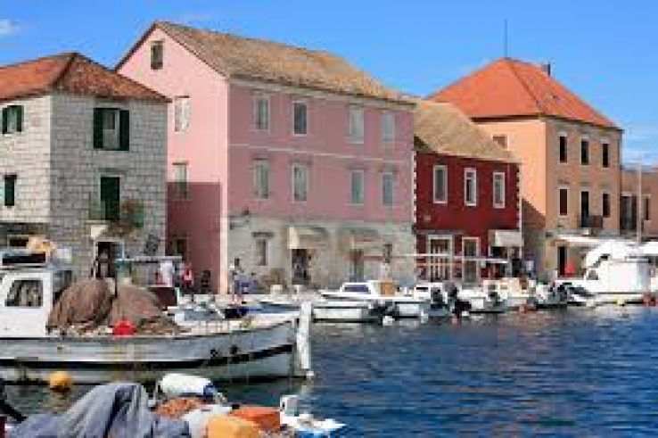 Stari Grad Plain Trip Packages