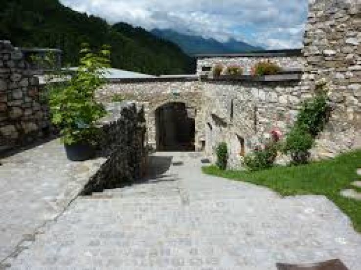 Klosterruine Arnoldstein Trip Packages