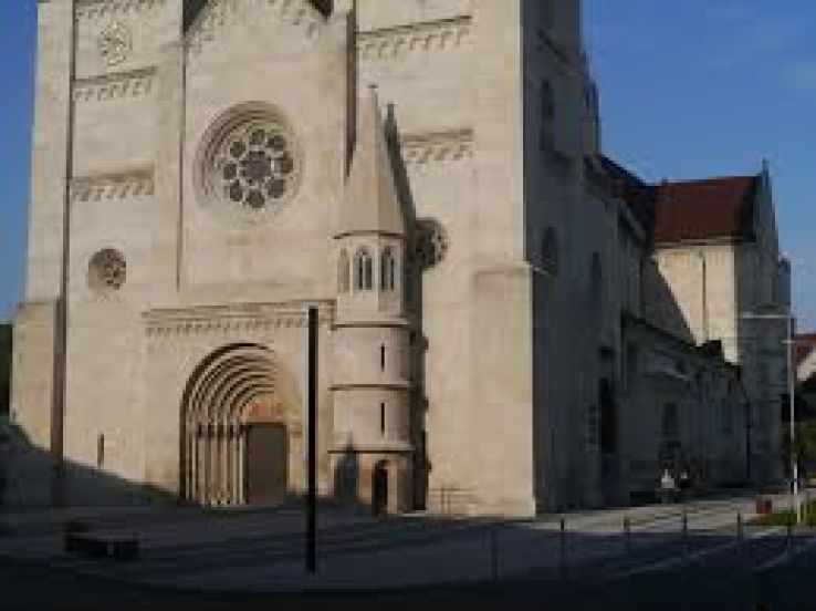 Wiener Neustadt Cathedral Trip Packages