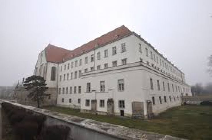 Burg Wiener Neustadt Trip Packages