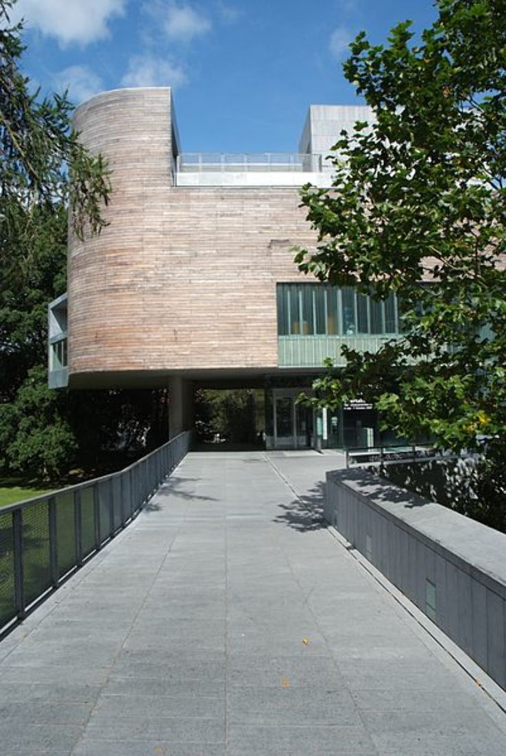 Lewis Glucksman Gallery Trip Packages