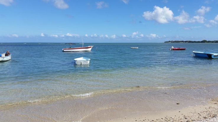 Baie Du Tombeau Beach Trip Packages