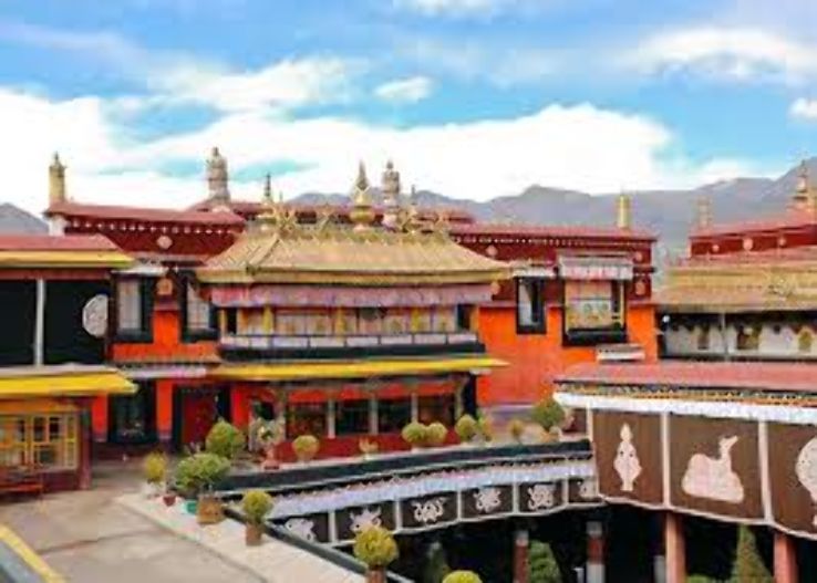 Jokhang Temple: Lhasa Trip Packages