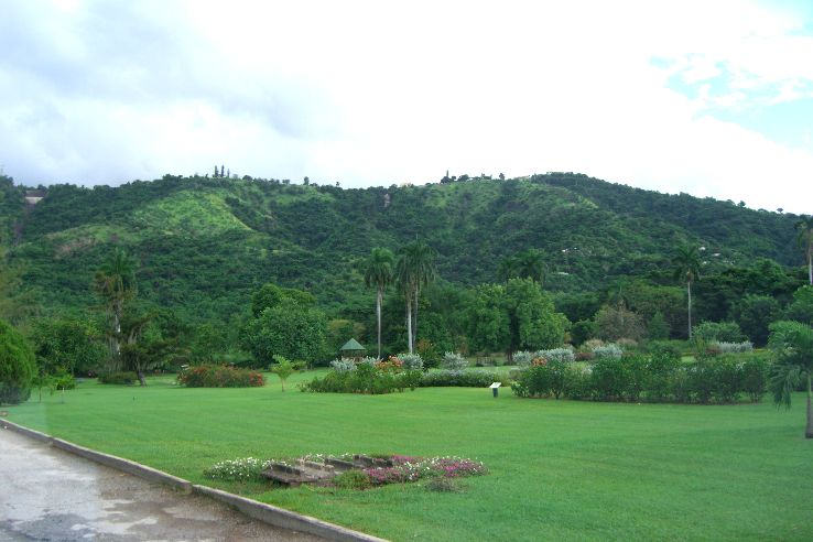 Hope Botanical Gardens And Hope Zoo  Trip Packages