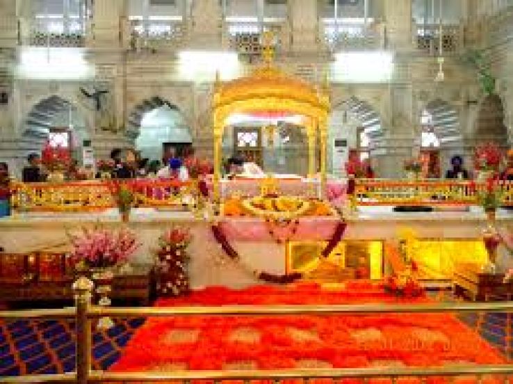 Gurdwara Sis Ganj Sahib Ji Trip Packages