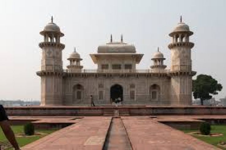 Itmad-ud-Daula Trip Packages