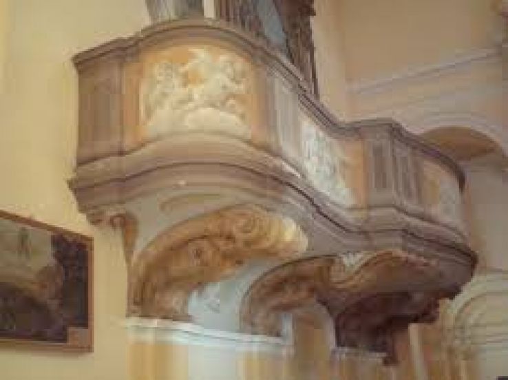 Abbey of St Maria del Monte Trip Packages