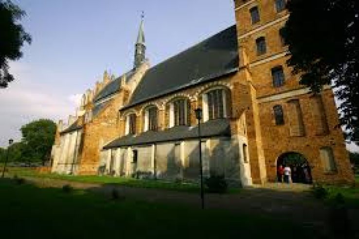 Swiecie Castle Trip Packages
