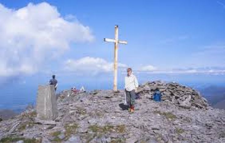 Carrauntoohil Trip Packages