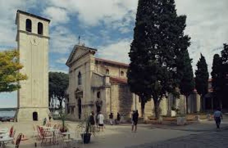 Pula Cathedral Trip Packages